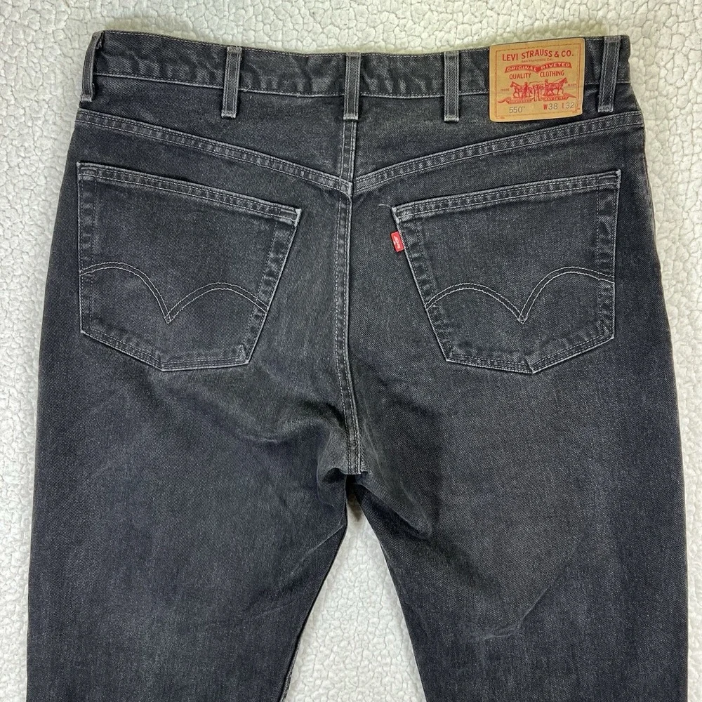 VTG Levi's 550 Relaxed Jeans Men's 38x32‎ USA Made Black Streetwear Grunge Y2K